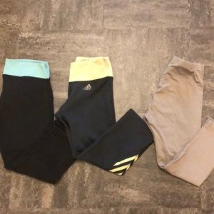 🌸 3/$25 Three Workout Capris!